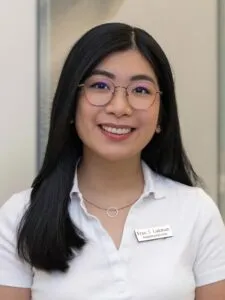 Portraitfoto von Dr. Selin Lukman. 